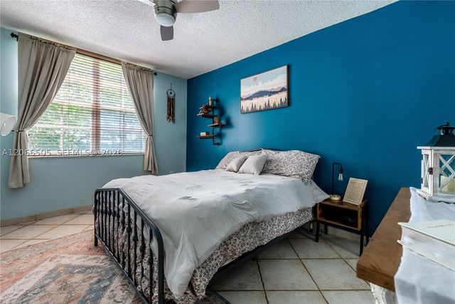 19601 E Country Club Dr 7104, Aventura, FL 33180
