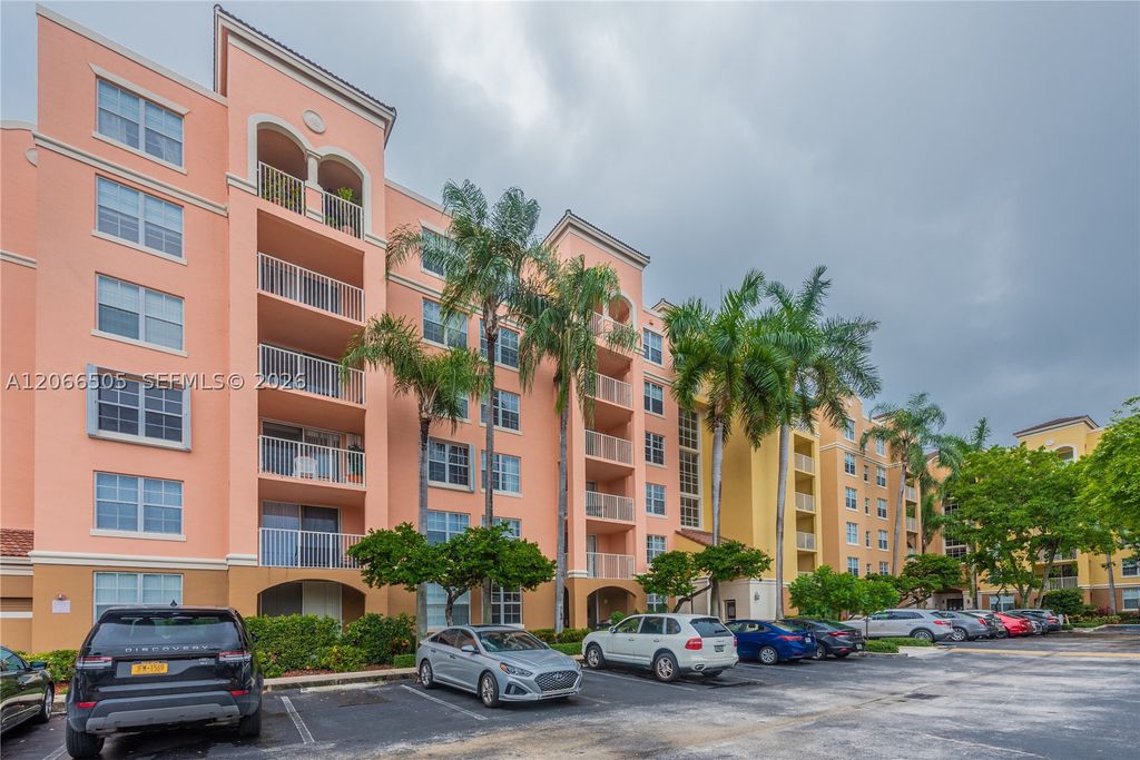 19601 E Country Club Dr 7104, Aventura, FL 33180
