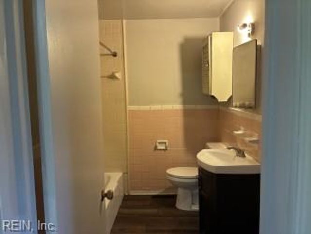608 Edinburg AVE, Chesapeake, VA 23324