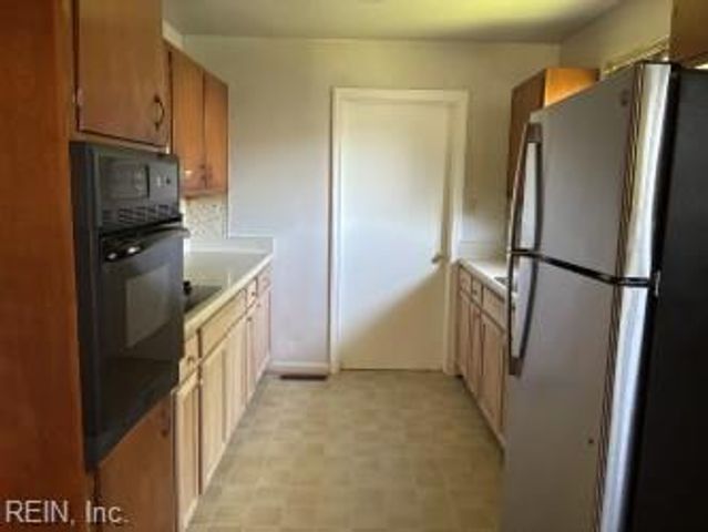 608 Edinburg AVE, Chesapeake, VA 23324