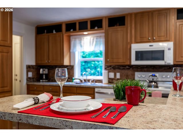 4567 FOULWEATHER St, Florence, OR 97439