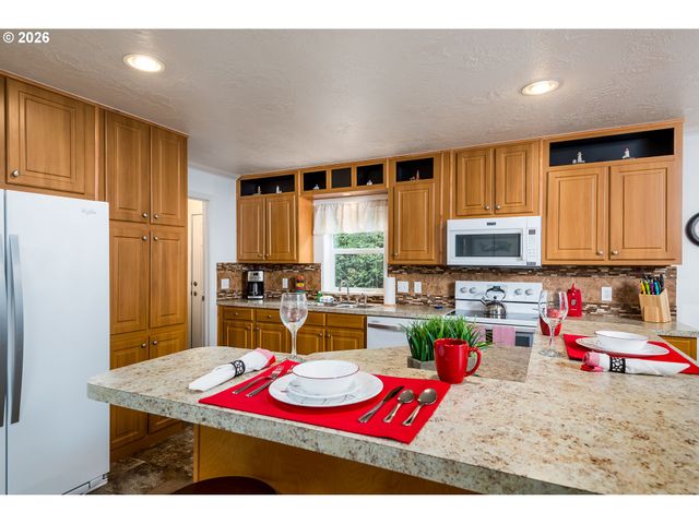 4567 FOULWEATHER St, Florence, OR 97439