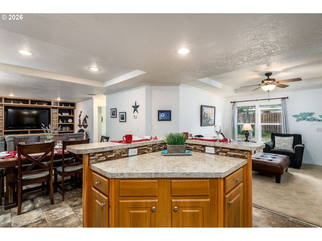 4567 FOULWEATHER St, Florence, OR 97439