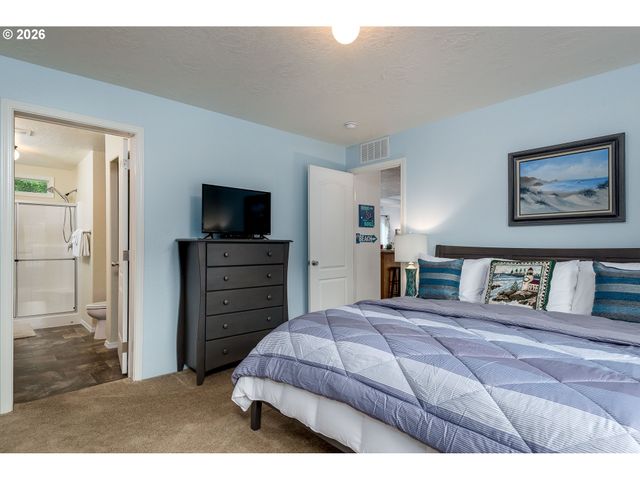 4567 FOULWEATHER St, Florence, OR 97439