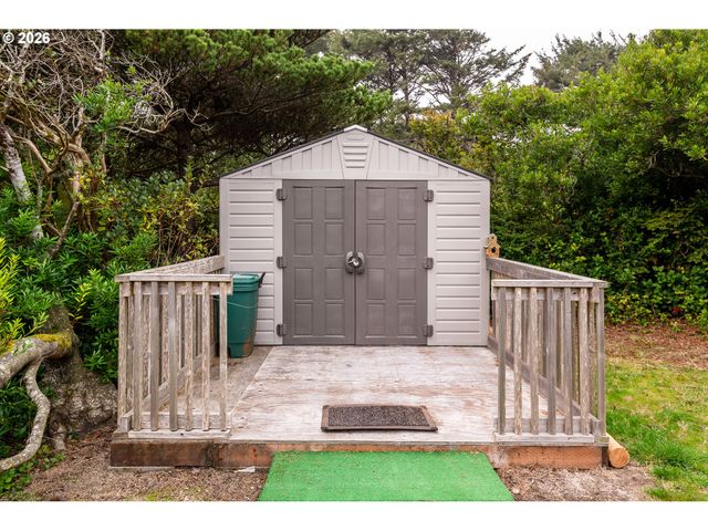 4567 FOULWEATHER St, Florence, OR 97439