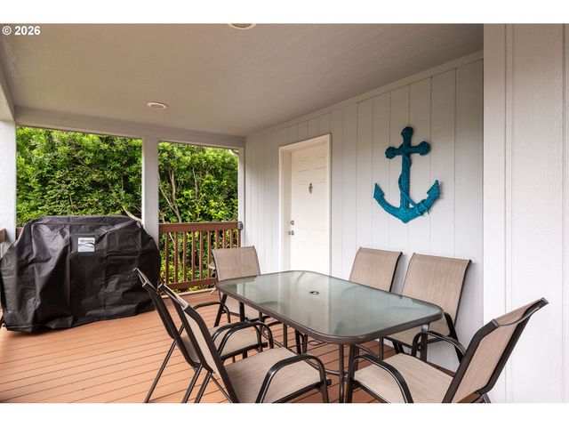 4567 FOULWEATHER St, Florence, OR 97439