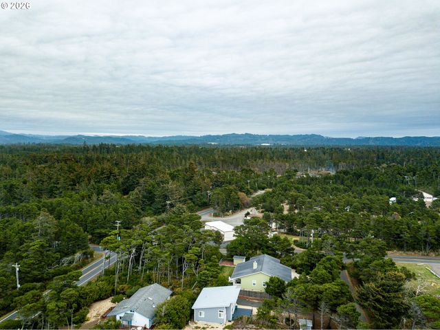 4567 FOULWEATHER St, Florence, OR 97439