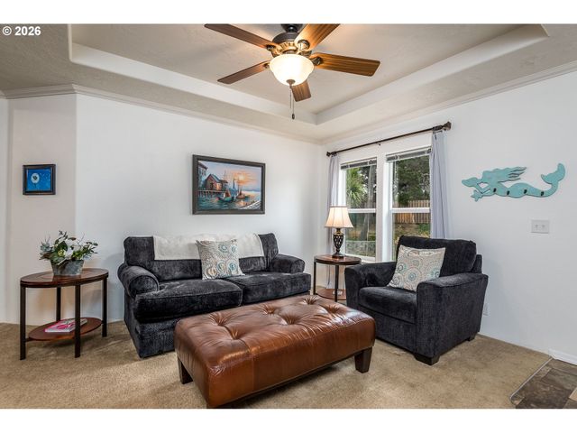 4567 FOULWEATHER St, Florence, OR 97439