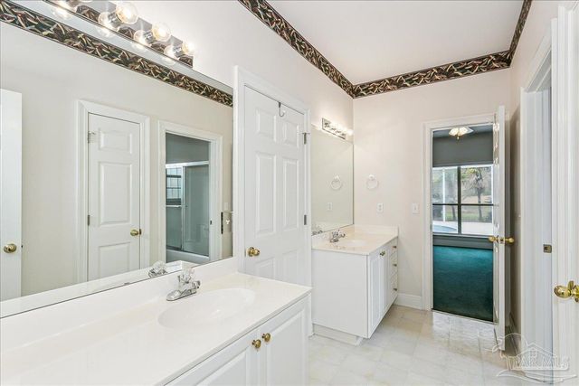 5029 High Pointe Dr, Pensacola, FL 32505