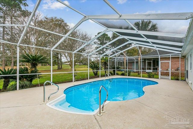 5029 High Pointe Dr, Pensacola, FL 32505