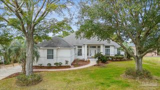 5029 High Pointe Dr, Pensacola, FL 32505