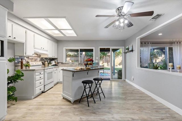 6334 Appian Way, Carmichael, CA 95608