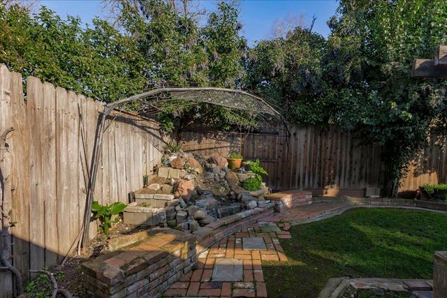 6334 Appian Way, Carmichael, CA 95608