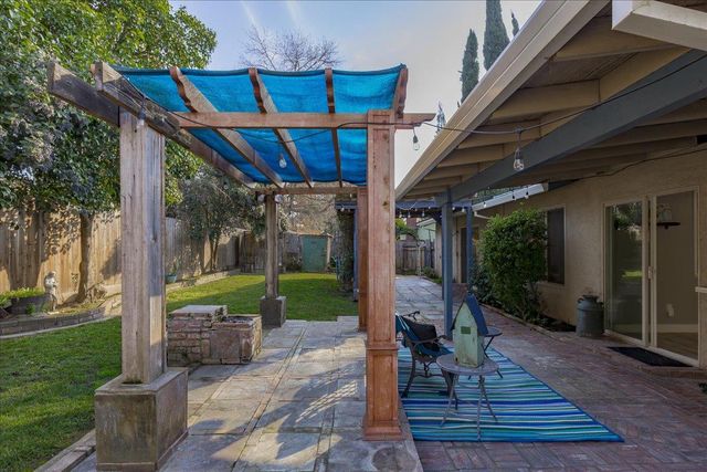 6334 Appian Way, Carmichael, CA 95608