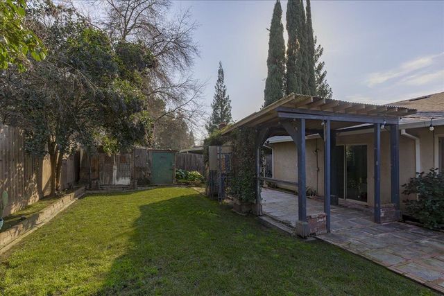 6334 Appian Way, Carmichael, CA 95608