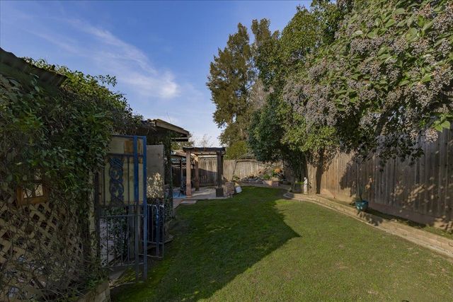 6334 Appian Way, Carmichael, CA 95608