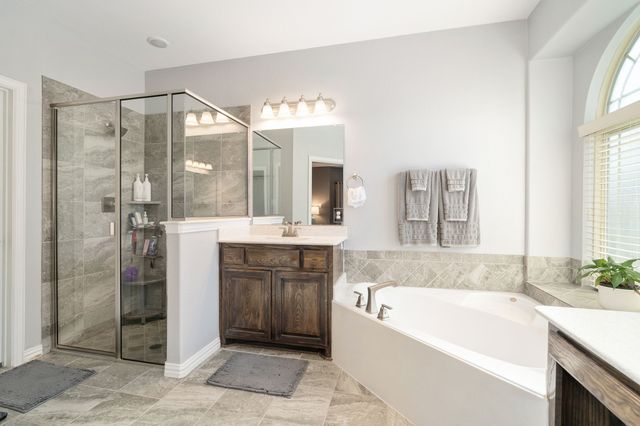 1705 Stags Leap Trail, Kennedale, TX 76060