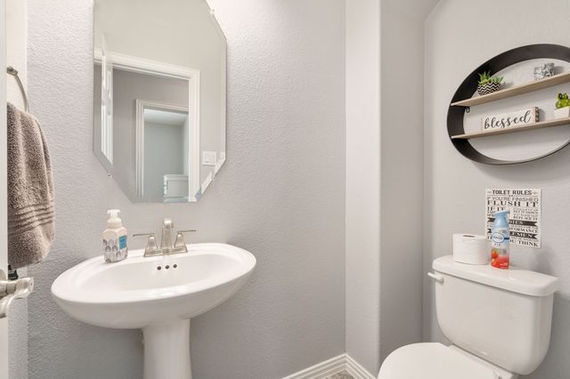 1705 Stags Leap Trail, Kennedale, TX 76060
