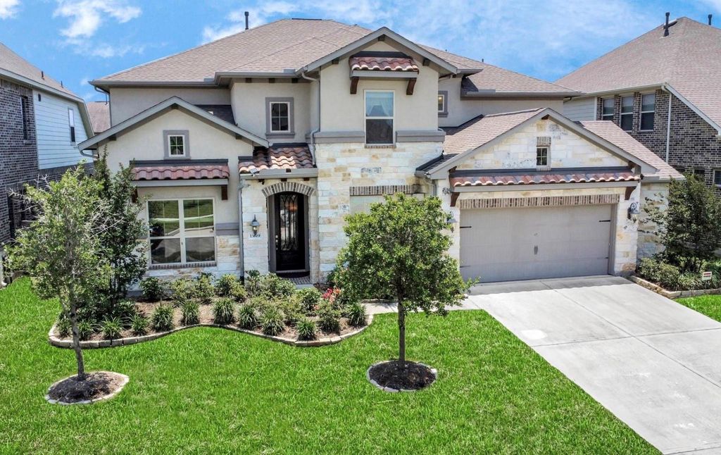 13619 Nearpoint Lane, Tomball, TX 77377
