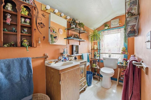 353 W 18TH AVENUE, Oshkosh, WI 54902