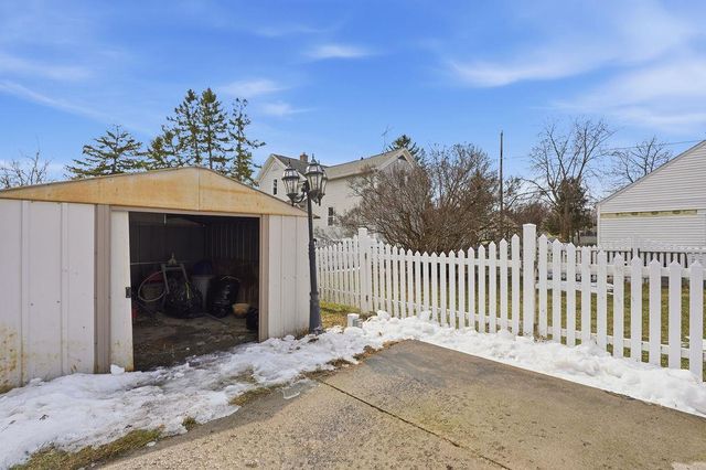 353 W 18TH AVENUE, Oshkosh, WI 54902