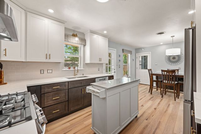 413 Patricia Road, Hurst, TX 76053