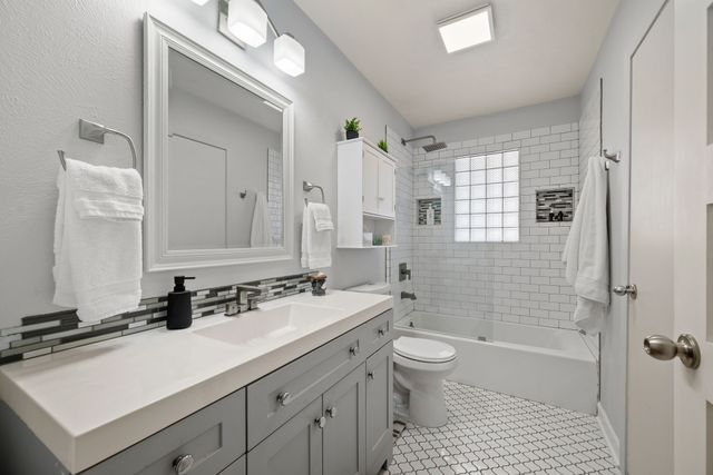 413 Patricia Road, Hurst, TX 76053