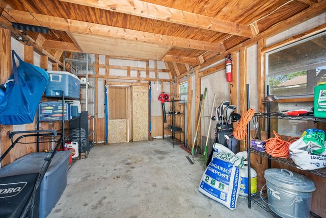 413 Patricia Road, Hurst, TX 76053