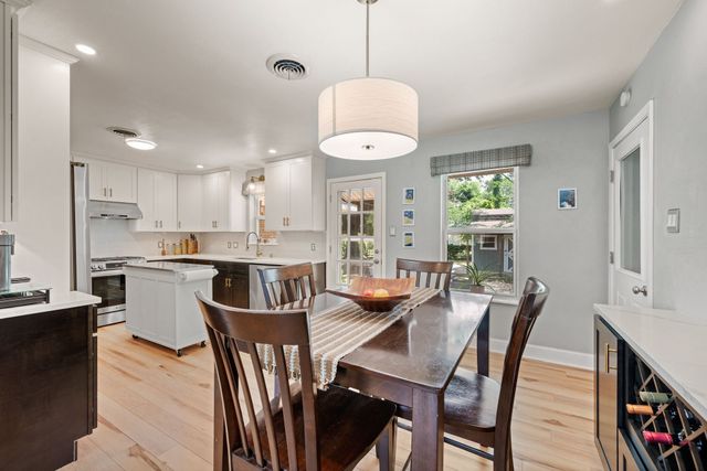 413 Patricia Road, Hurst, TX 76053