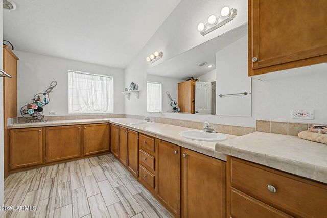 3611 N ILLINOIS Avenue, Florence, AZ 85132