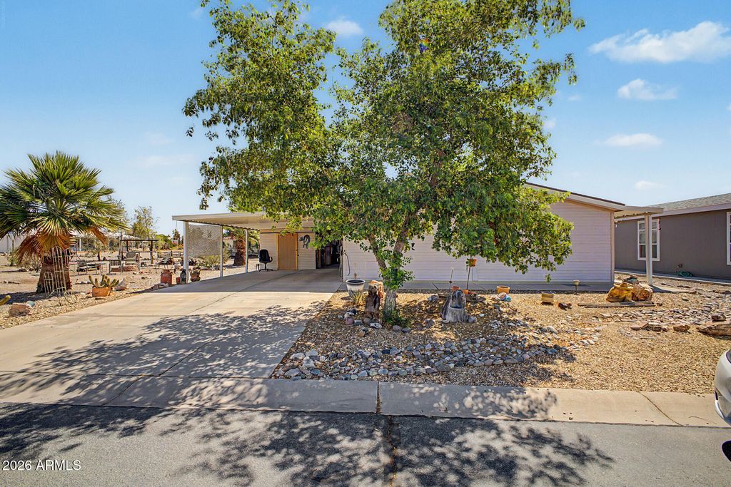 3611 N ILLINOIS Avenue, Florence, AZ 85132
