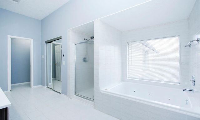 14335 Sun Harbor Drive, Houston, TX 77062