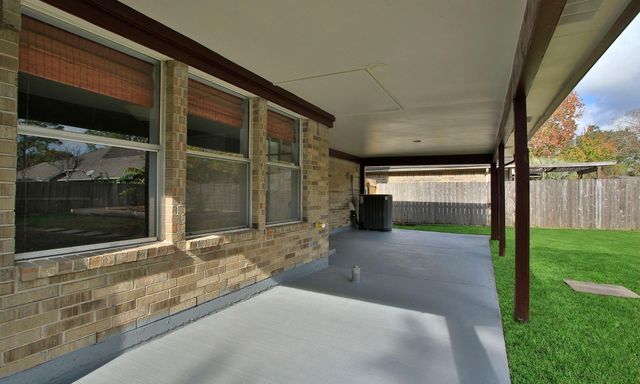 14335 Sun Harbor Drive, Houston, TX 77062