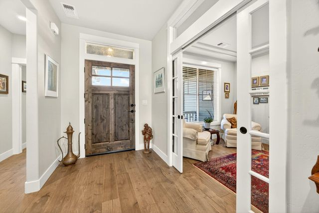 4084 Crystal Springs Drive, Medford, OR 97504