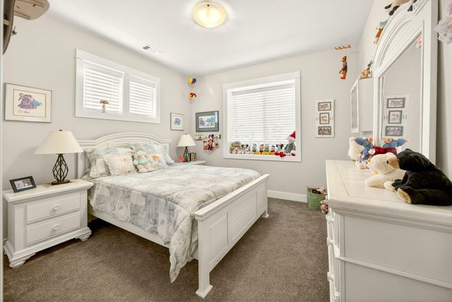 4084 Crystal Springs Drive, Medford, OR 97504