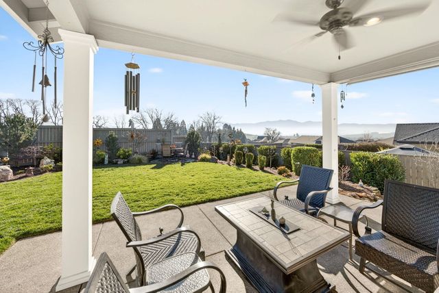 4084 Crystal Springs Drive, Medford, OR 97504