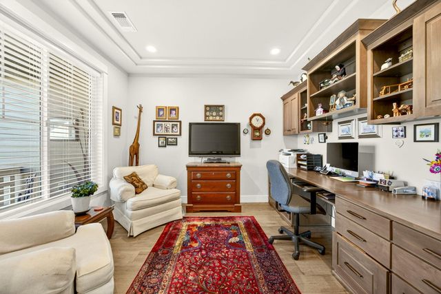 4084 Crystal Springs Drive, Medford, OR 97504