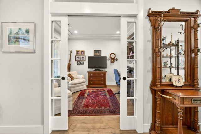 4084 Crystal Springs Drive, Medford, OR 97504