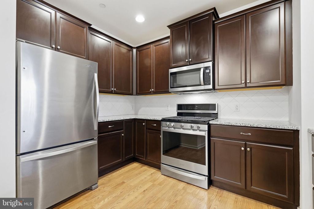 264 CARSON TERRACE TER, HUNTINGDON VALLEY, PA 19006 — photo 5