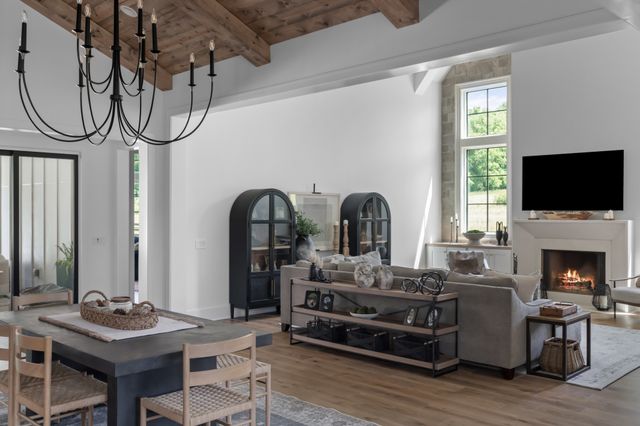 1936 Silver Fox Rd, Thompsons Station, TN 37179