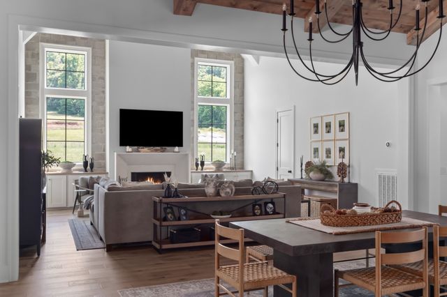 1936 Silver Fox Rd, Thompsons Station, TN 37179