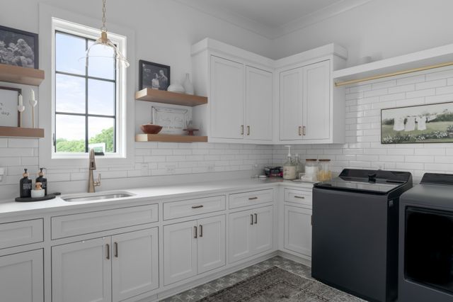 1936 Silver Fox Rd, Thompsons Station, TN 37179