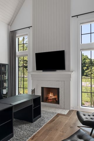 1936 Silver Fox Rd, Thompsons Station, TN 37179