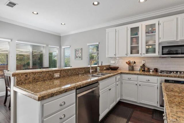 2119 SAND CREST Way, San Marcos, CA 92078