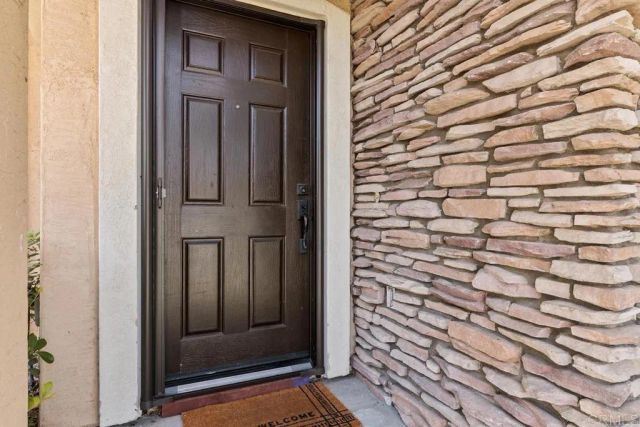 2119 SAND CREST Way, San Marcos, CA 92078