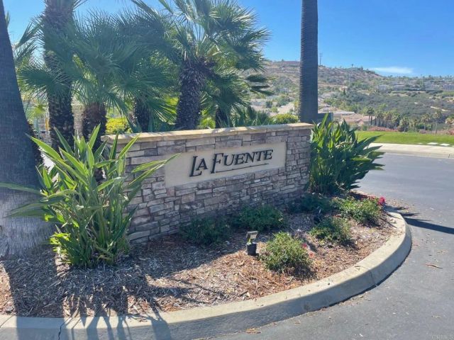 2119 SAND CREST Way, San Marcos, CA 92078