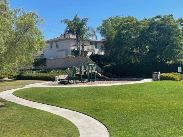 2119 SAND CREST Way, San Marcos, CA 92078