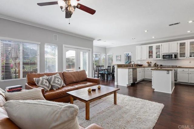 2119 SAND CREST Way, San Marcos, CA 92078