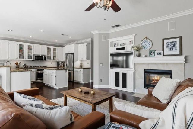 2119 SAND CREST Way, San Marcos, CA 92078