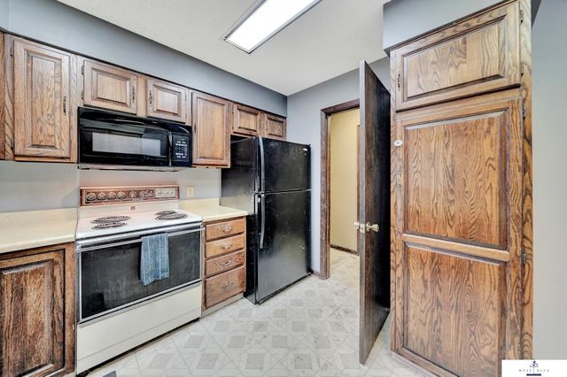 3735 S Folsom Street, Lincoln, NE 68522